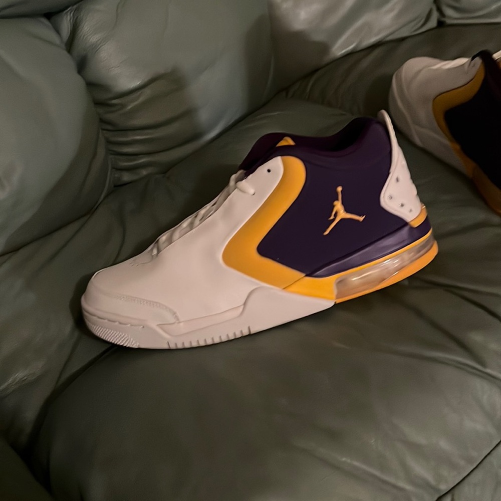 Air Jordan 23